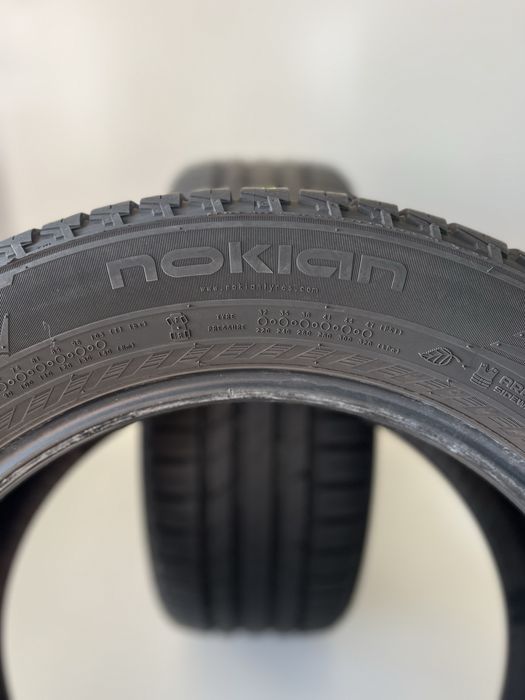 Летни гуми 235/55/17 Nokian