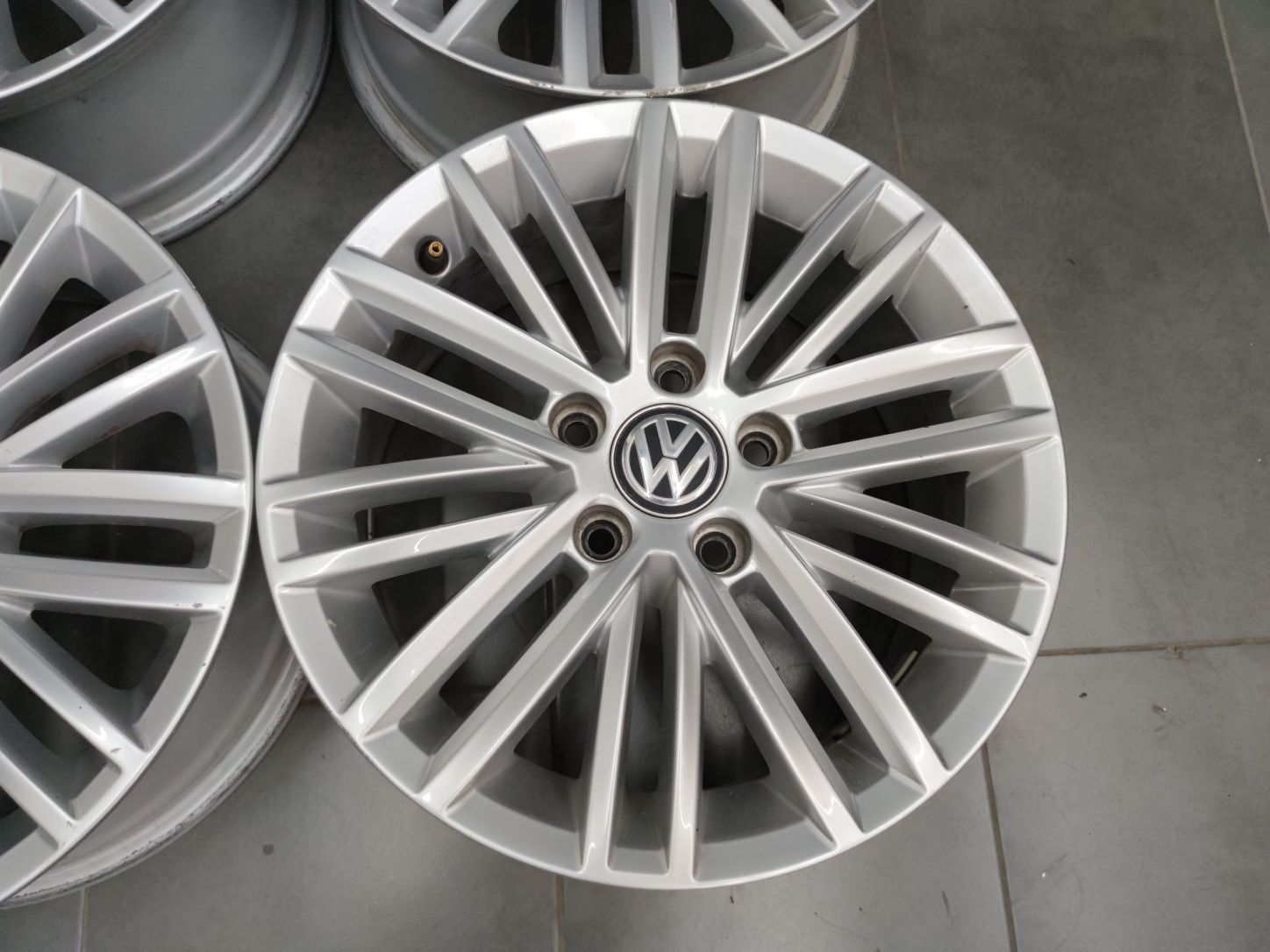 Джанти 16 - Volkswagen Caddy, Golf, Touran