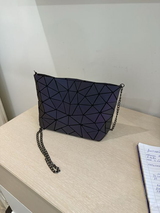 Дамска чанта много лека и удобна