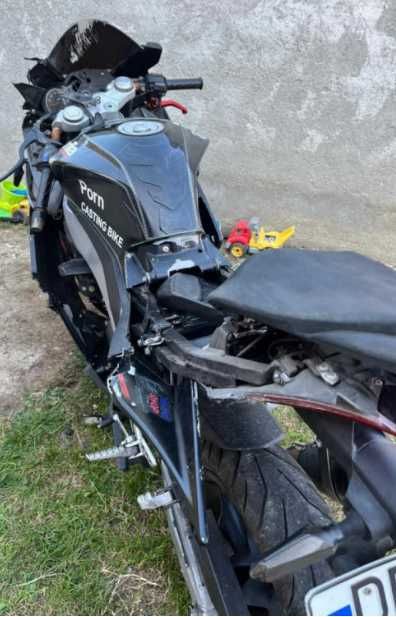 Dezmembrez Aprilia rs4 125 Abs