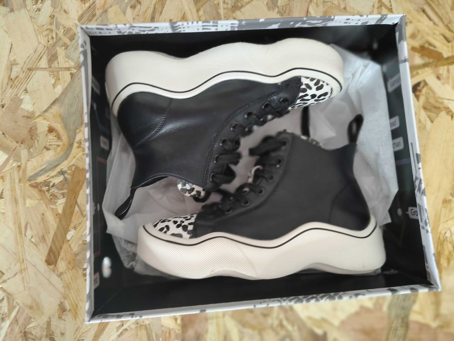 Vand ghete de dama Gryxx din piele naturala