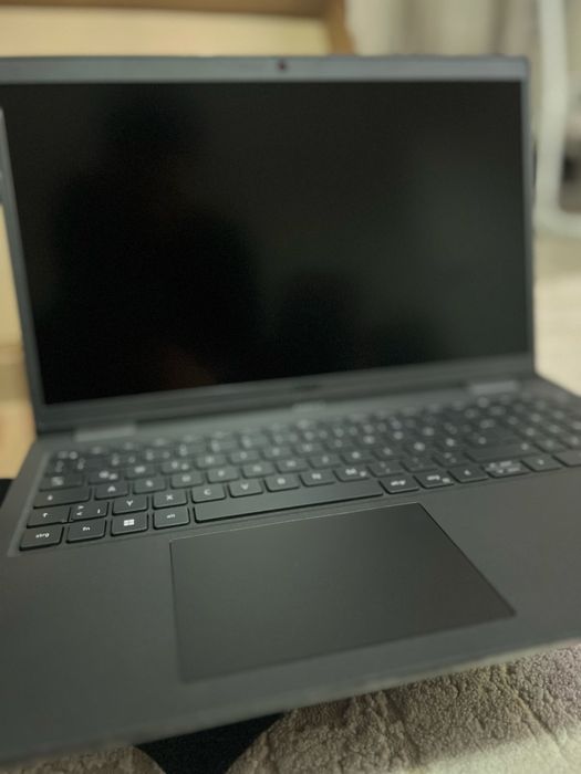 Laptop DELL 3530