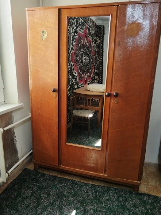 Продаётся шифоньер СССР