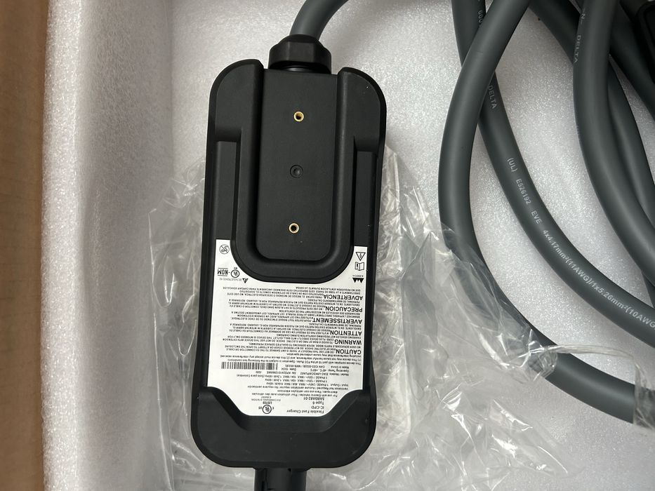 Зарядно Type 1(Американски стандарт) за BMW електрически модели