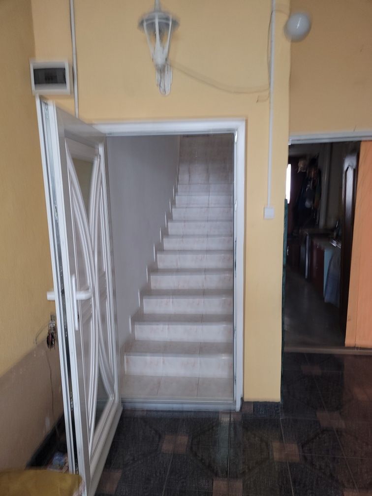 Casa cu etaj situată pe strada Zorilor