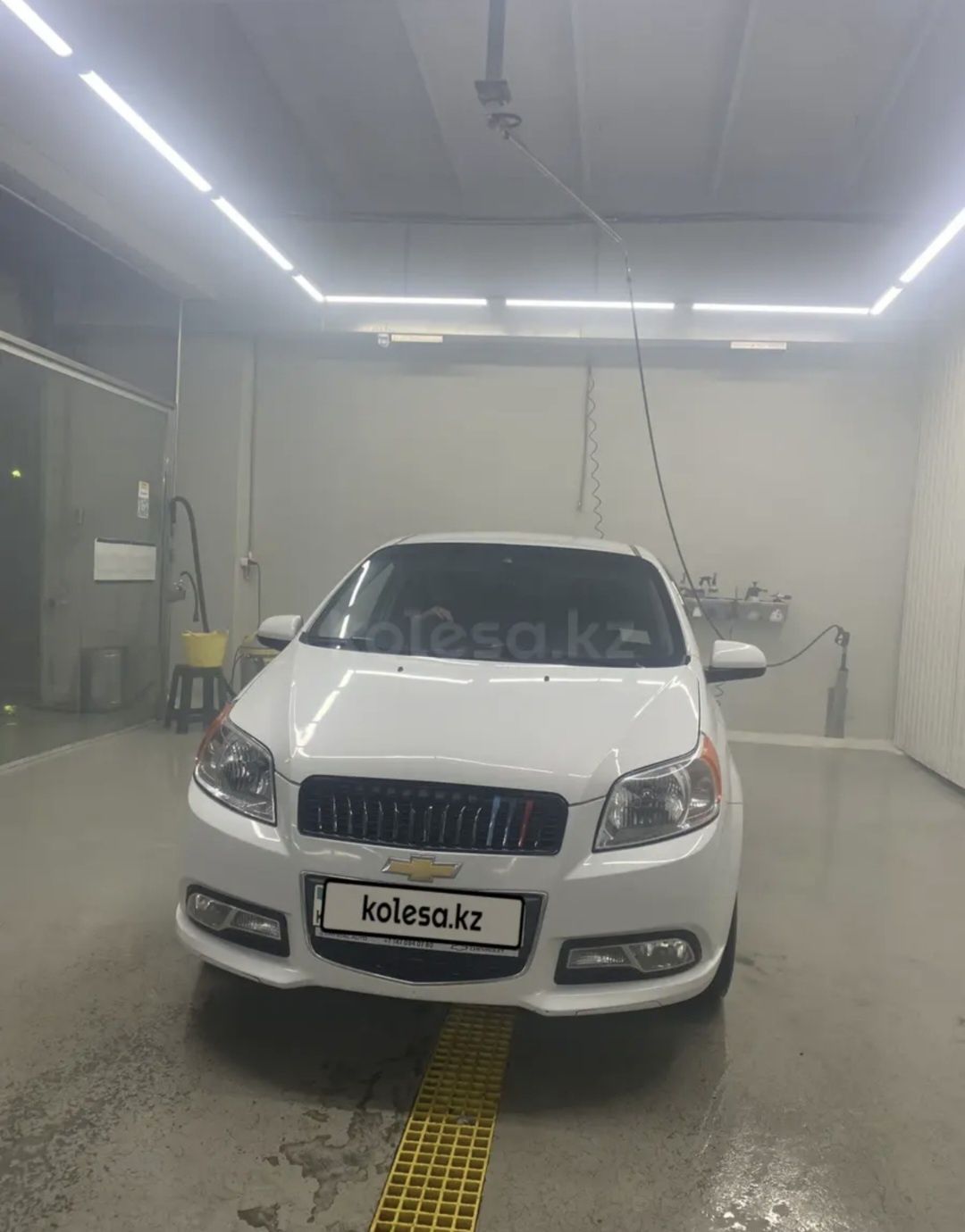 Продам срочна Nexia R3