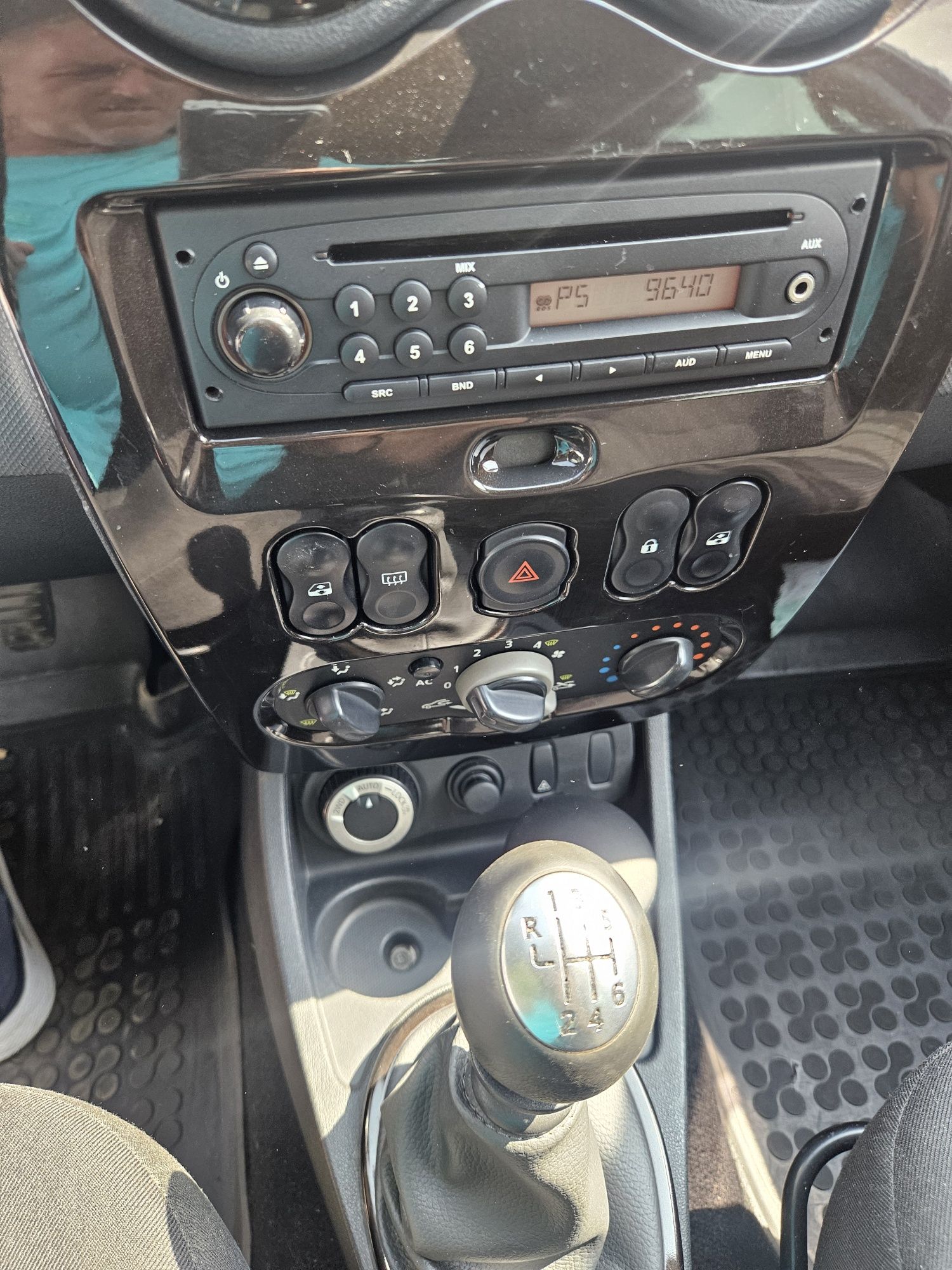 Vând Dacia Duster 4X4 Exception