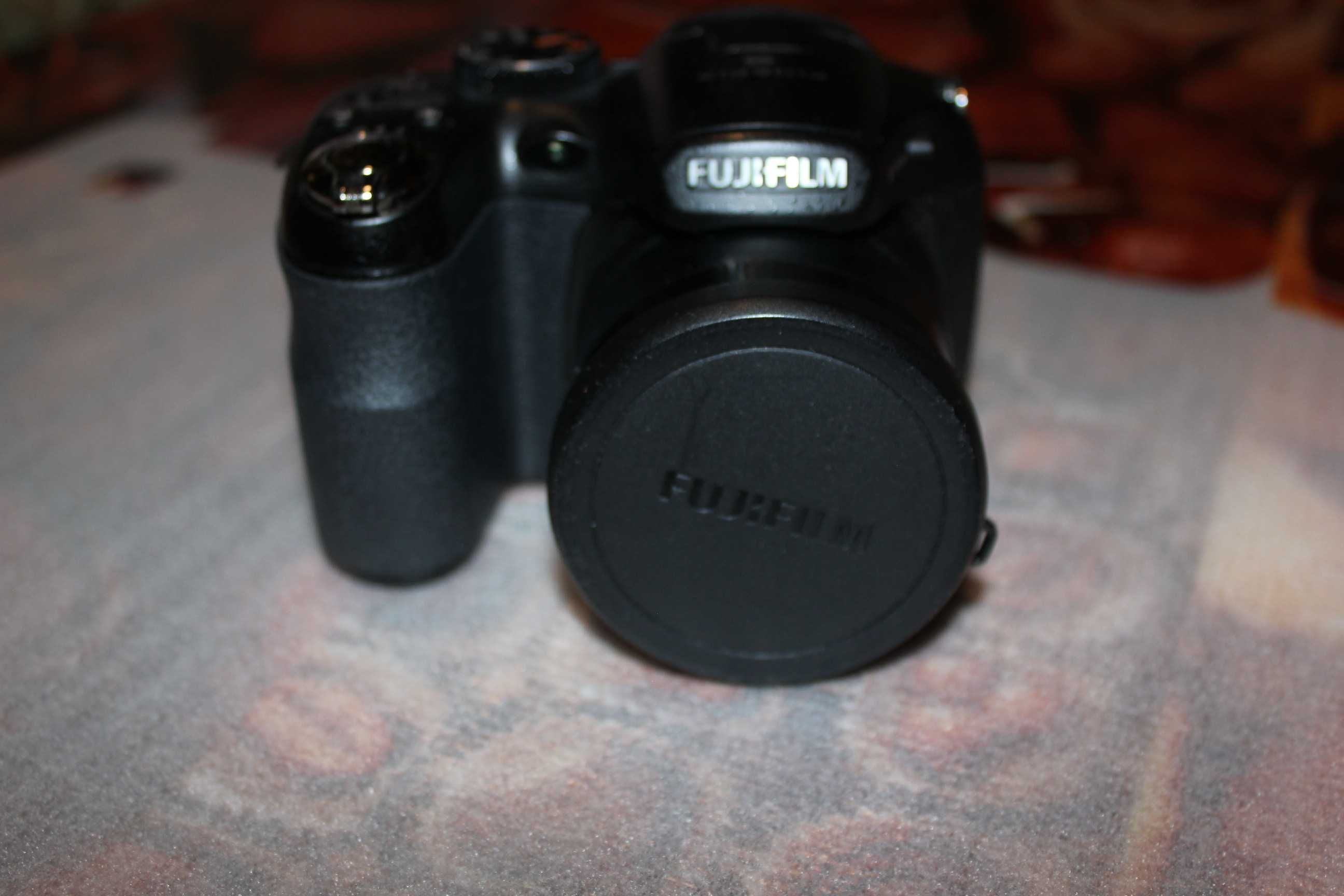 Fujifilm FinePix S2500HD