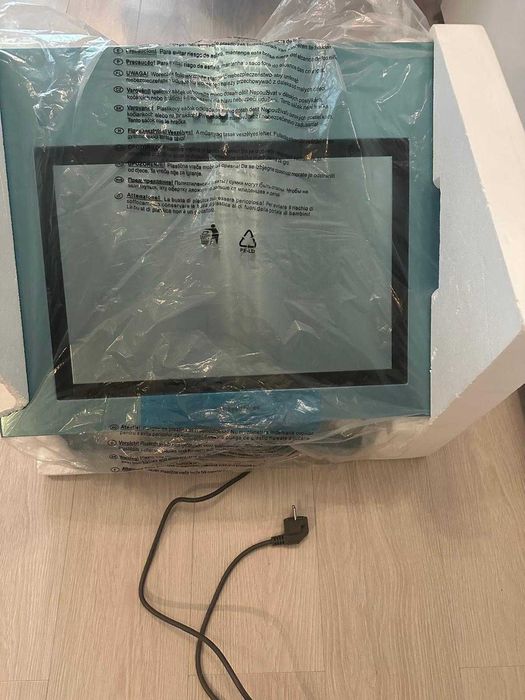 Hota incorporabila decorativa Heinner DCH-650RIX, Noua