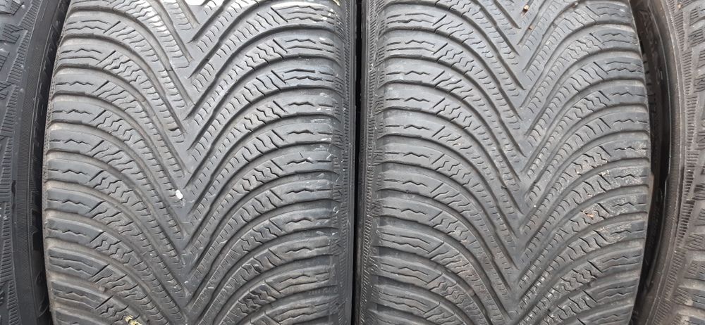4 anvelope 215/55r17 marca Michelin 2021 preț 220 lei bucata