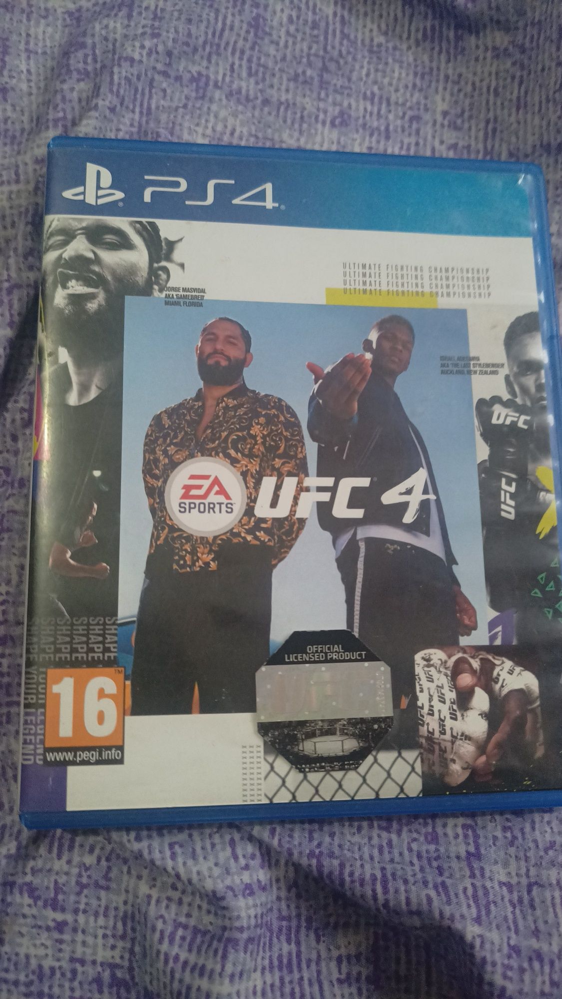 Vand UFC4 pentru PS4