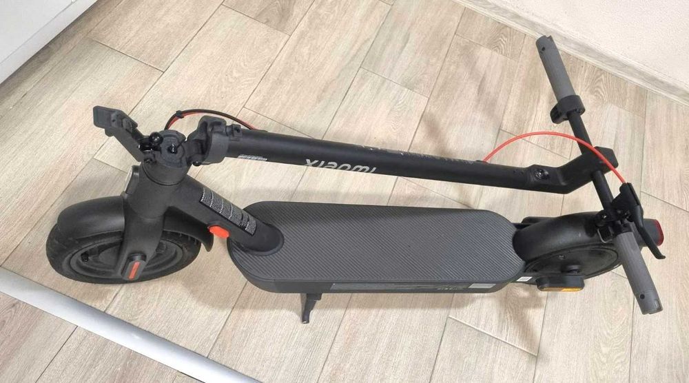 Електрическа тротинетка Xiaomi Electric Scooter 4 Pro Gen 2