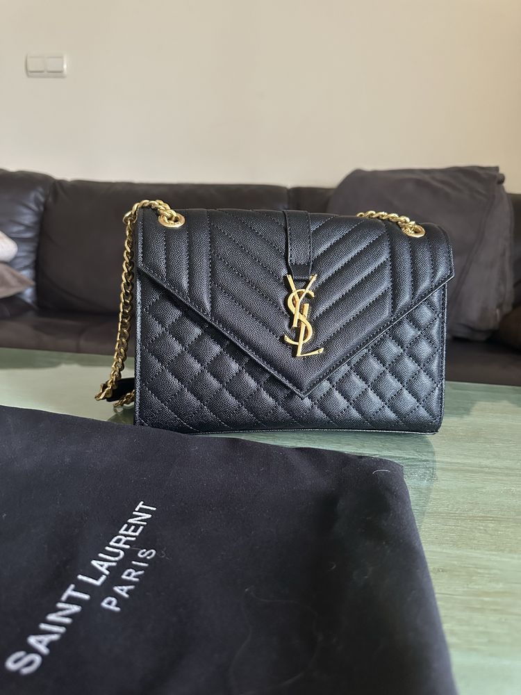 YSL черна кожена чанта