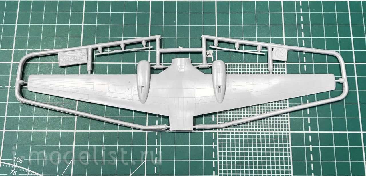 Сборная модель самолета Ил-14Т (Вост.Экспресс, 1/144)