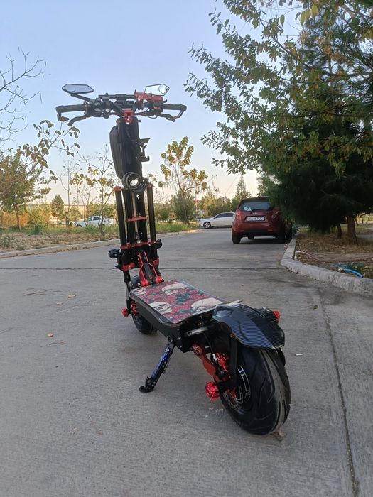 Yakamura Elektrosamokat elektroscoter