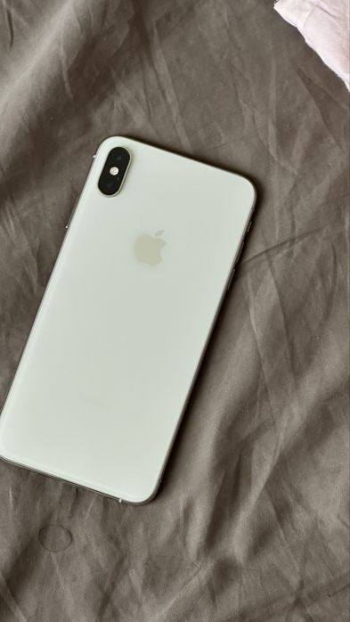Продам iPhone XS Max