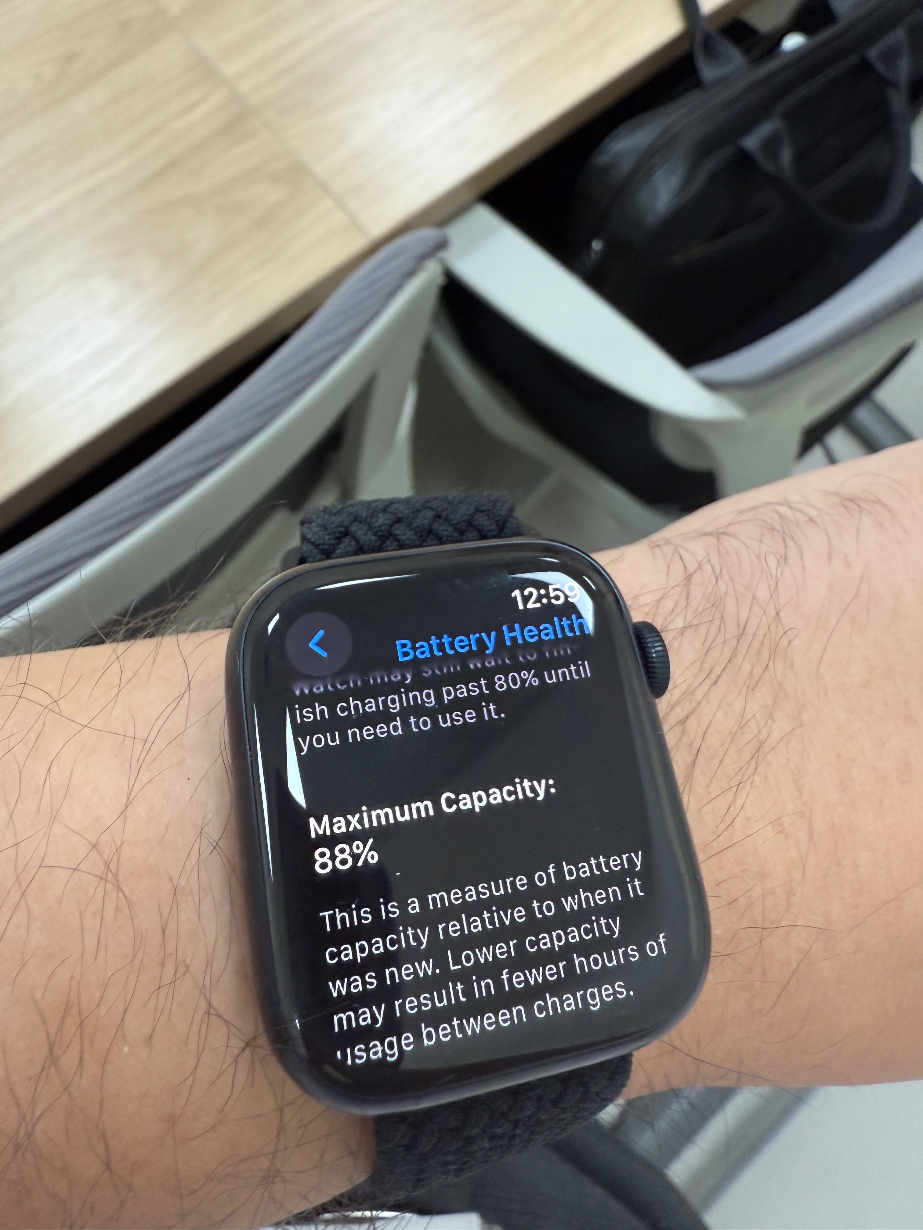 Apple Watch 9/45/87%