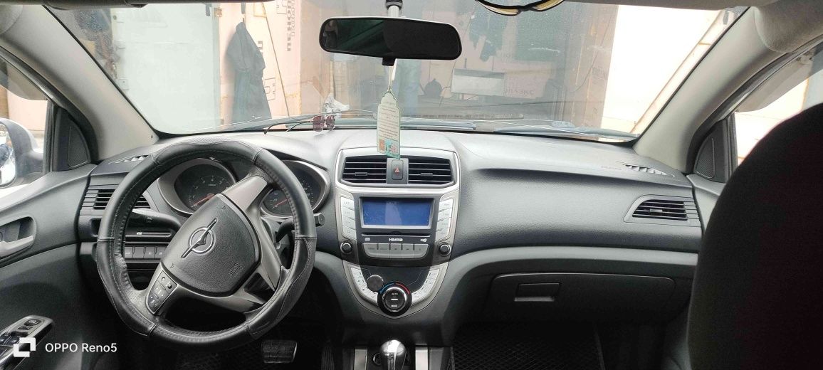 Автомобиль Haima M3