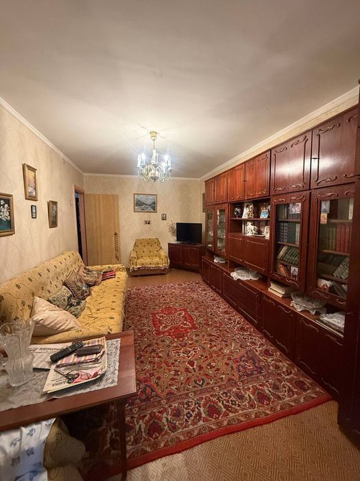 3/3/4 ттз 1 кирпич 2»6 балкон частично мебель, ипотеки нет , 72000