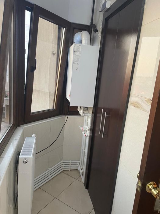 Inchiriez apartament cu 4 camere