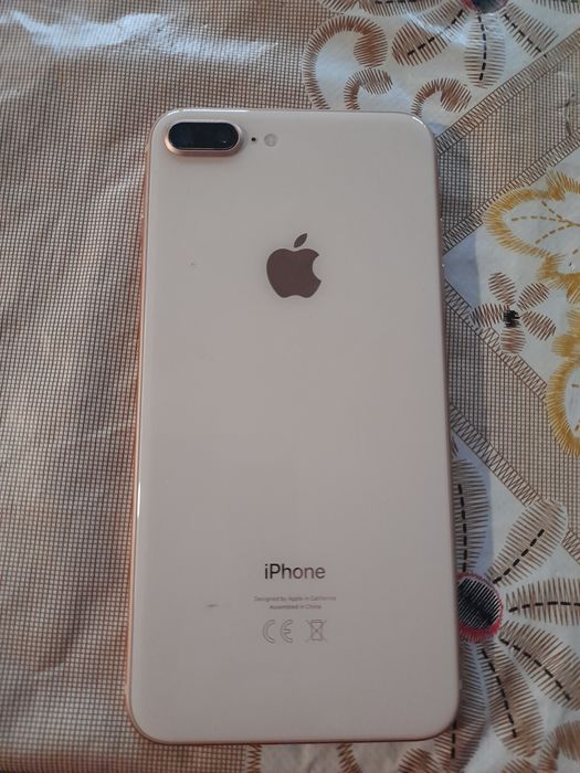 iPhone s8 plus gold