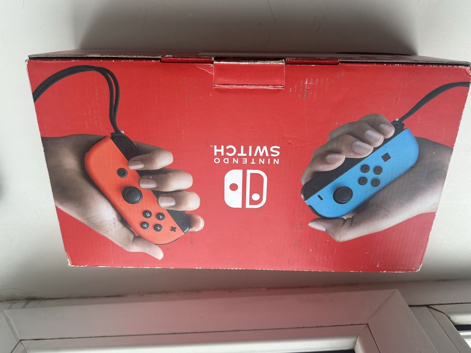 Продам прошитый nintendo switch