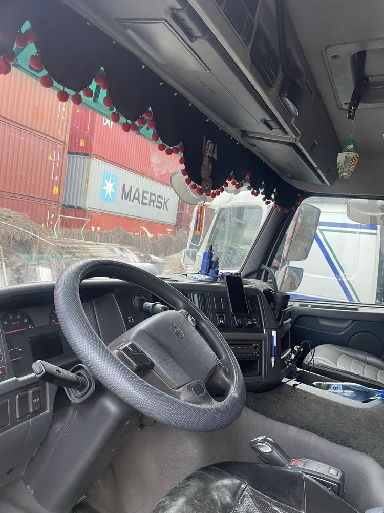Volvo 8x4 autobasculanta