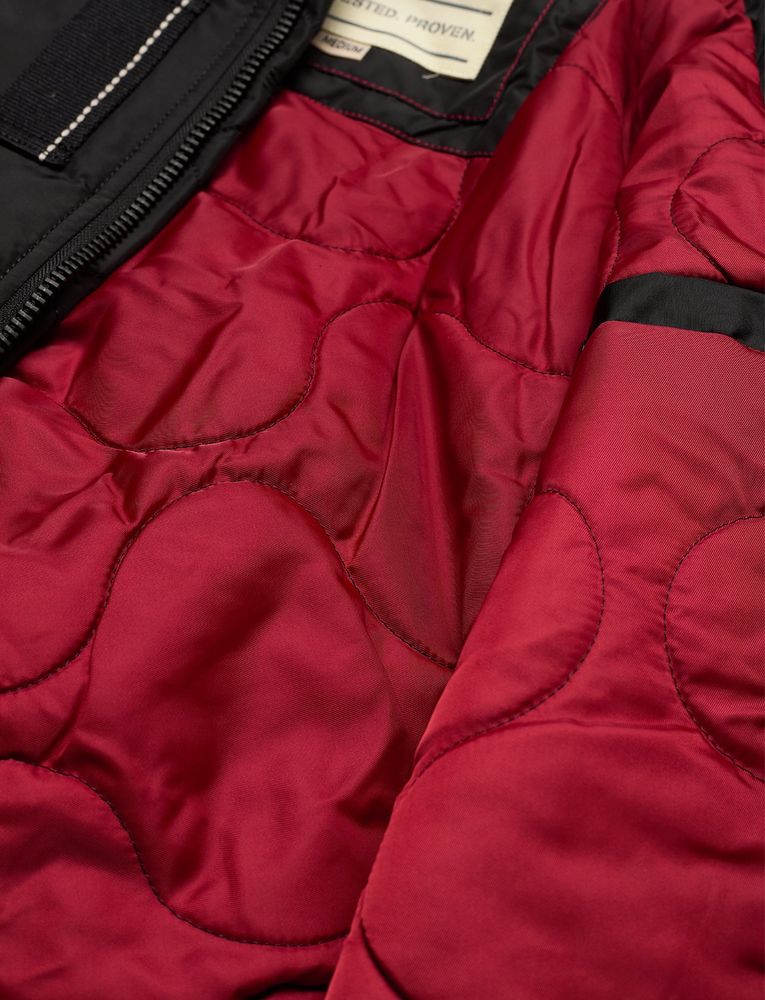 Ново Alpha Industries Injector III