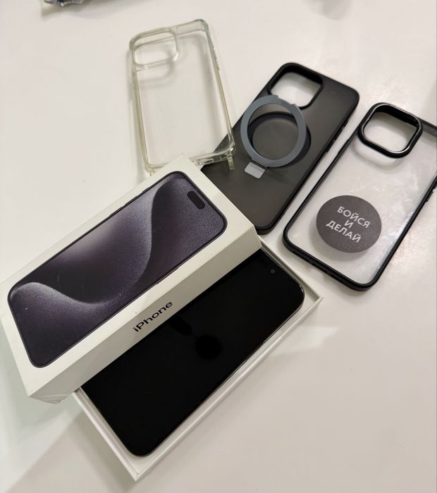 Iphone 15 pro max 256GB и 3 чехла