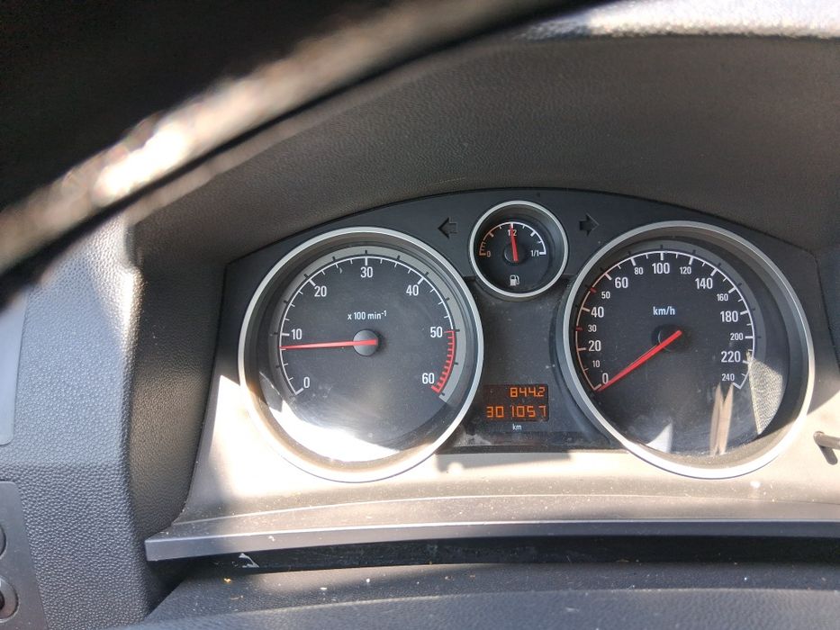 vand opel zafira 2009 motor 1.7 disel 7 locuri