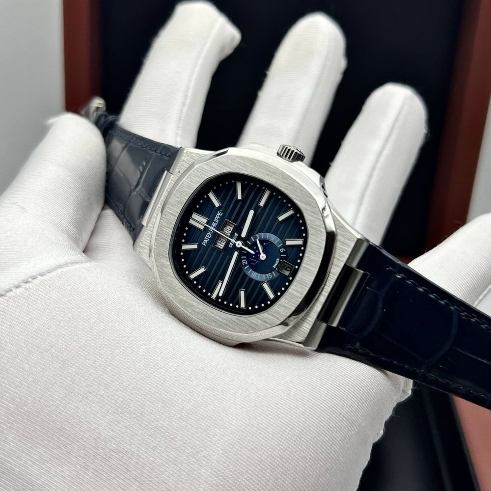 Man watch patek philippe anual calendar