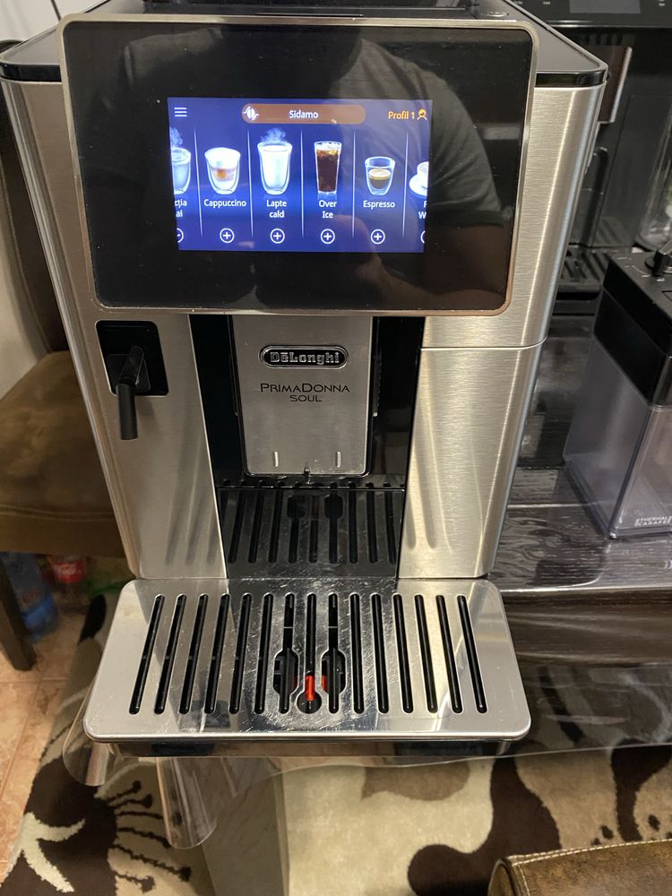 Expresor automat Delonghi Primadonna Soul Ecam610.75.mb