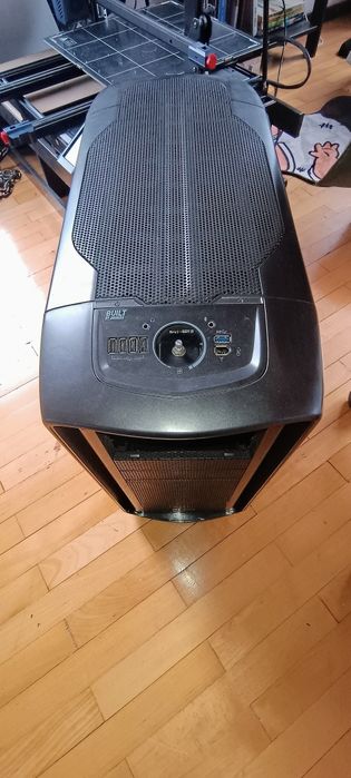 Vând unitate PC funcțională