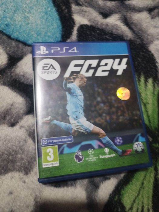 Vând FC 24  pentru PS 4 sau schimb cu GTA 5 preț 55 de lei