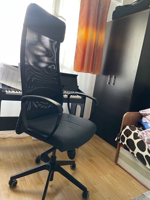 Scan de birou Ikea Markus Rotativ