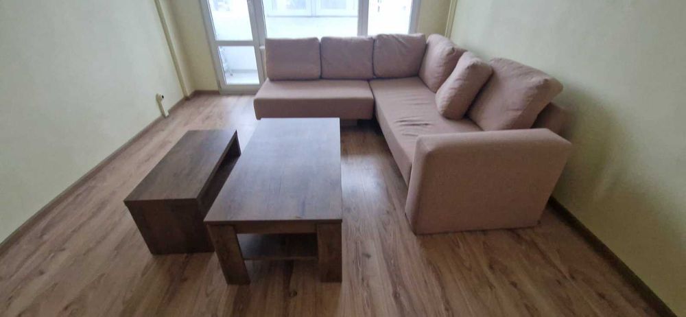 Диван + 2 холни маси