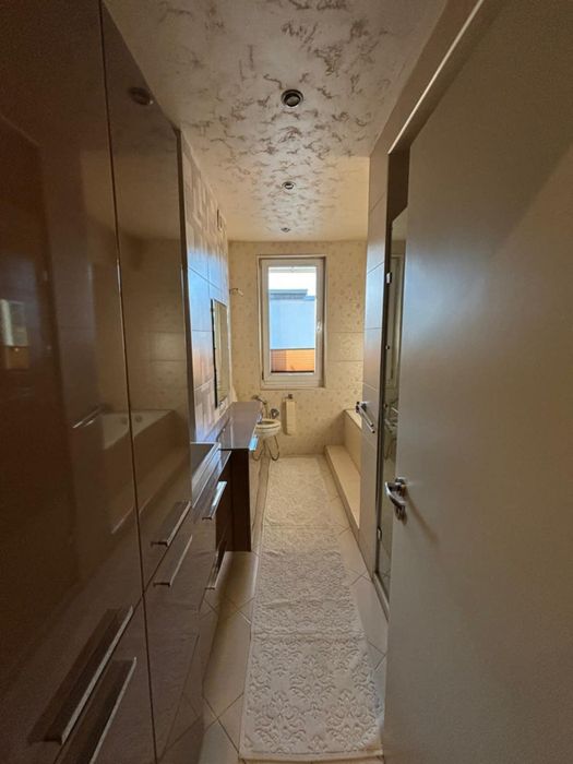 Дава се под наем Тристаен апартамент в София, Манастирски ливади - 180 кв.м за 1175 € - Снимка #12