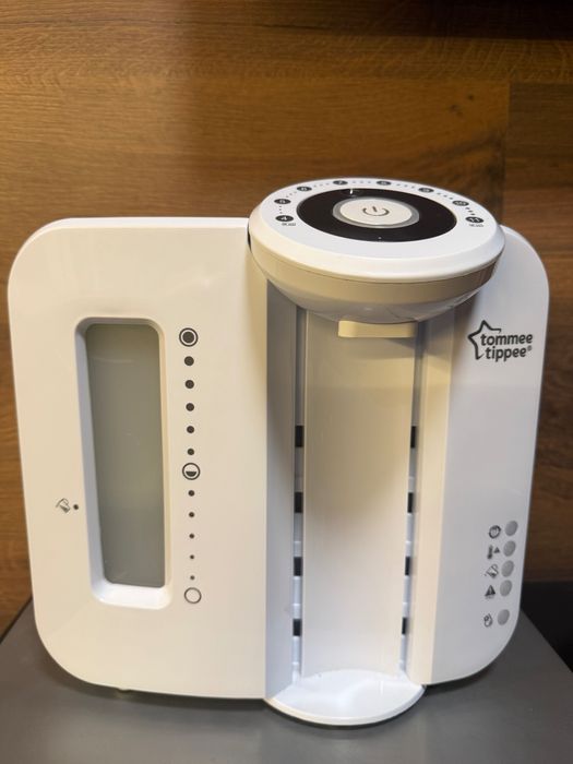 Tommee tippee уред за приготвяне на адаптирано мляко