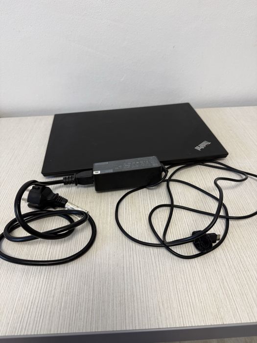 Lenovo ThinkPad T14 – i7, 16GB RAM, SSD 256GB, stare foarte bună