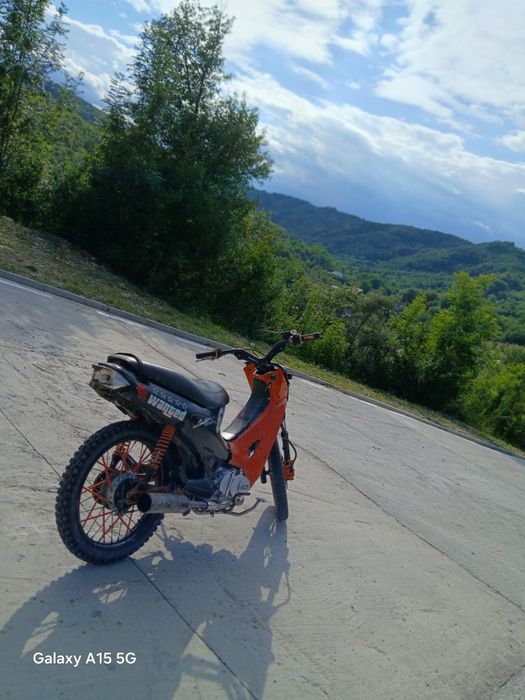 Vând sau schimb honda innova 125cc