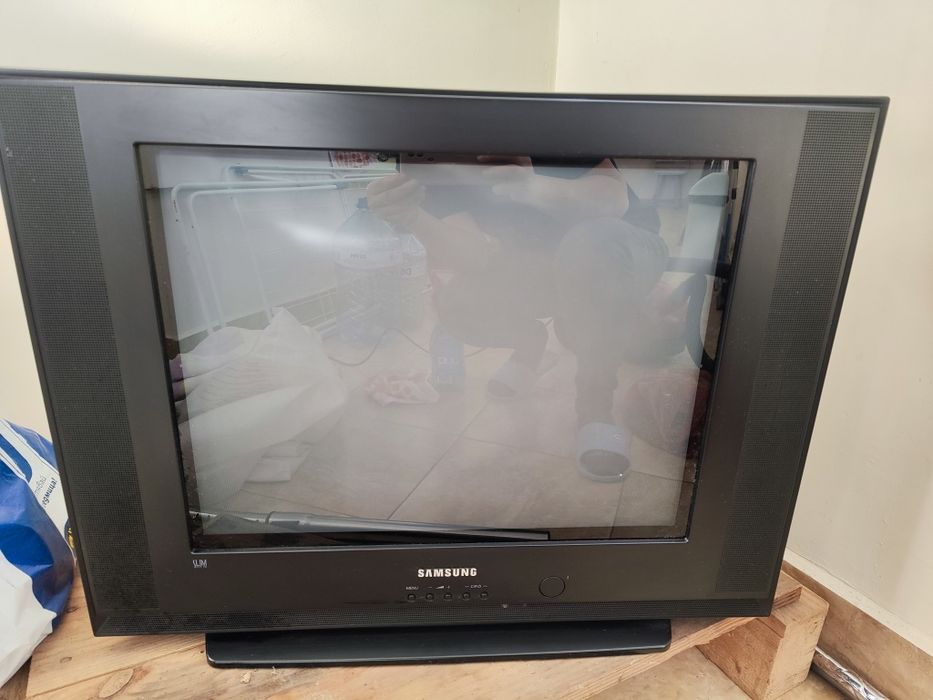 Телевизор SAMSUNG