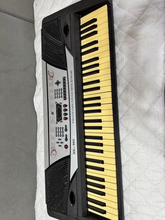 Синтезатор МК-980