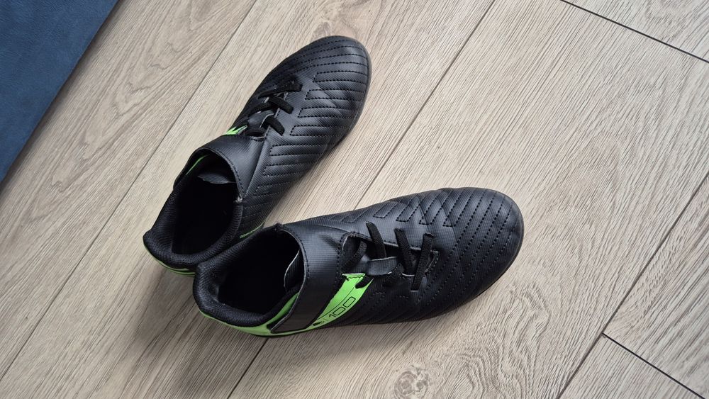 Încălțăminte de fotbal Nr 34