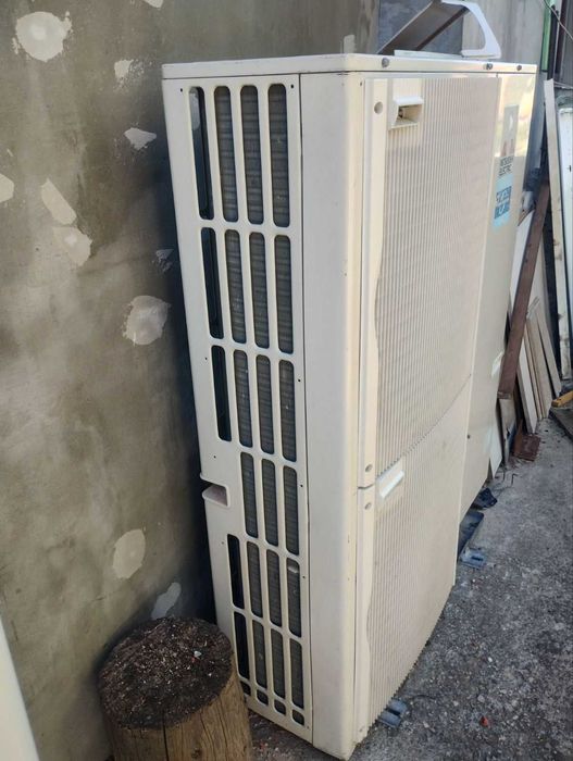 Продавам външно тяло на  термопомпа