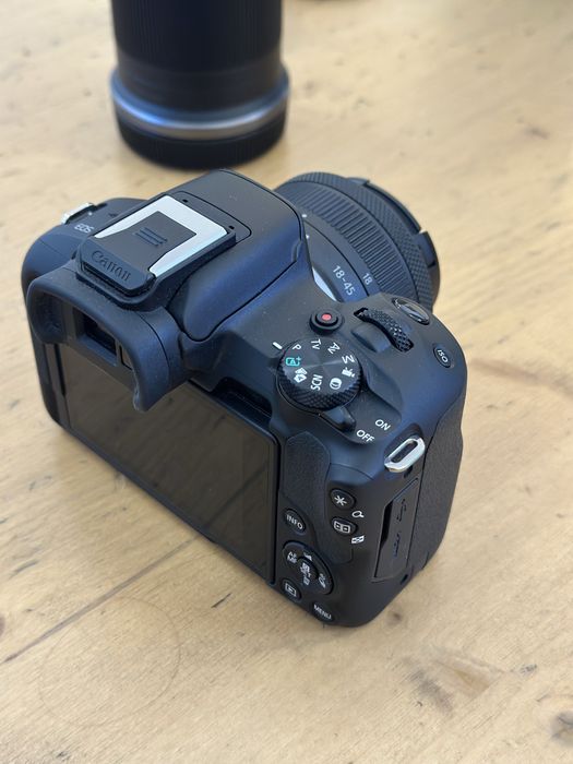 Фотокамера Canon EOS R50 RF-S 18-45 + Kit 55-210 mm