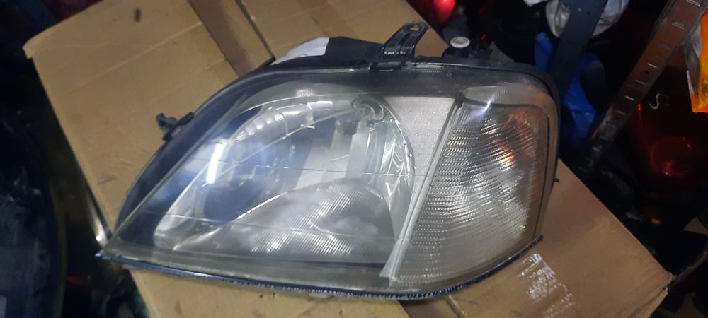 Dacia Logan - оригинален фар