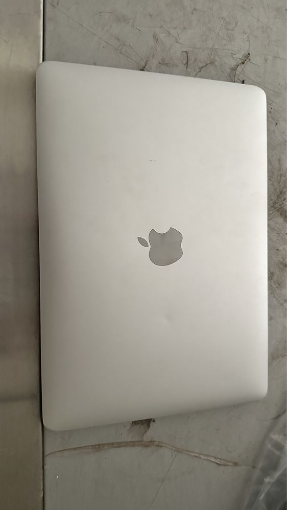 Macbook Air 12” 2017 (собран из двух)
