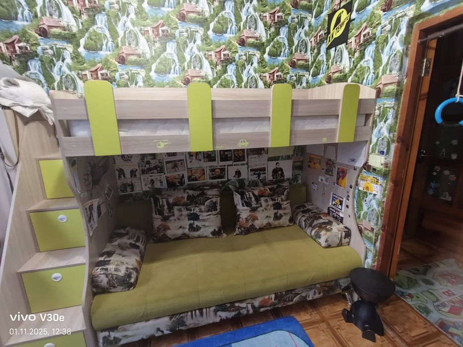 Двухъярусная кровать-диван