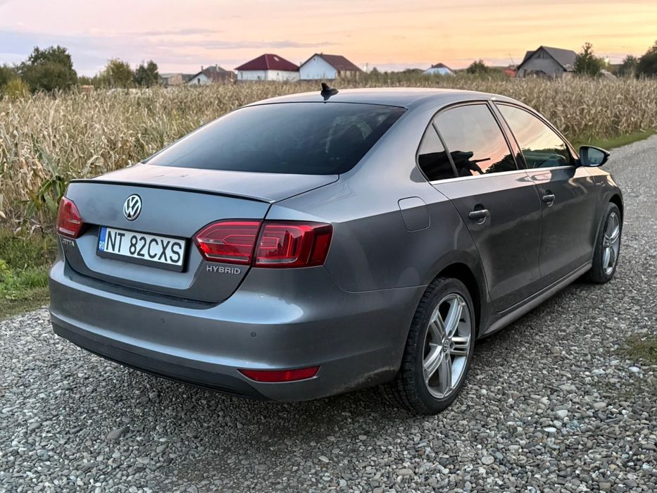 Volkswagen Jetta Hybrid