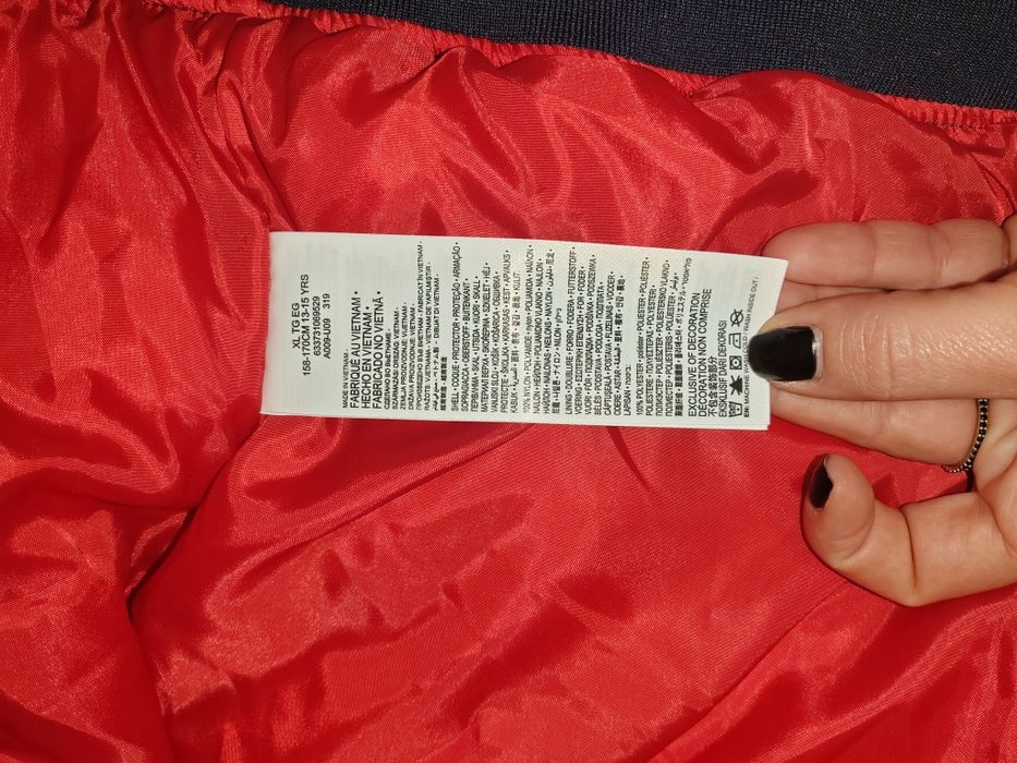 Geaca LEVI STRAUS adolescenți 13-15 ani sau S pentru adulți